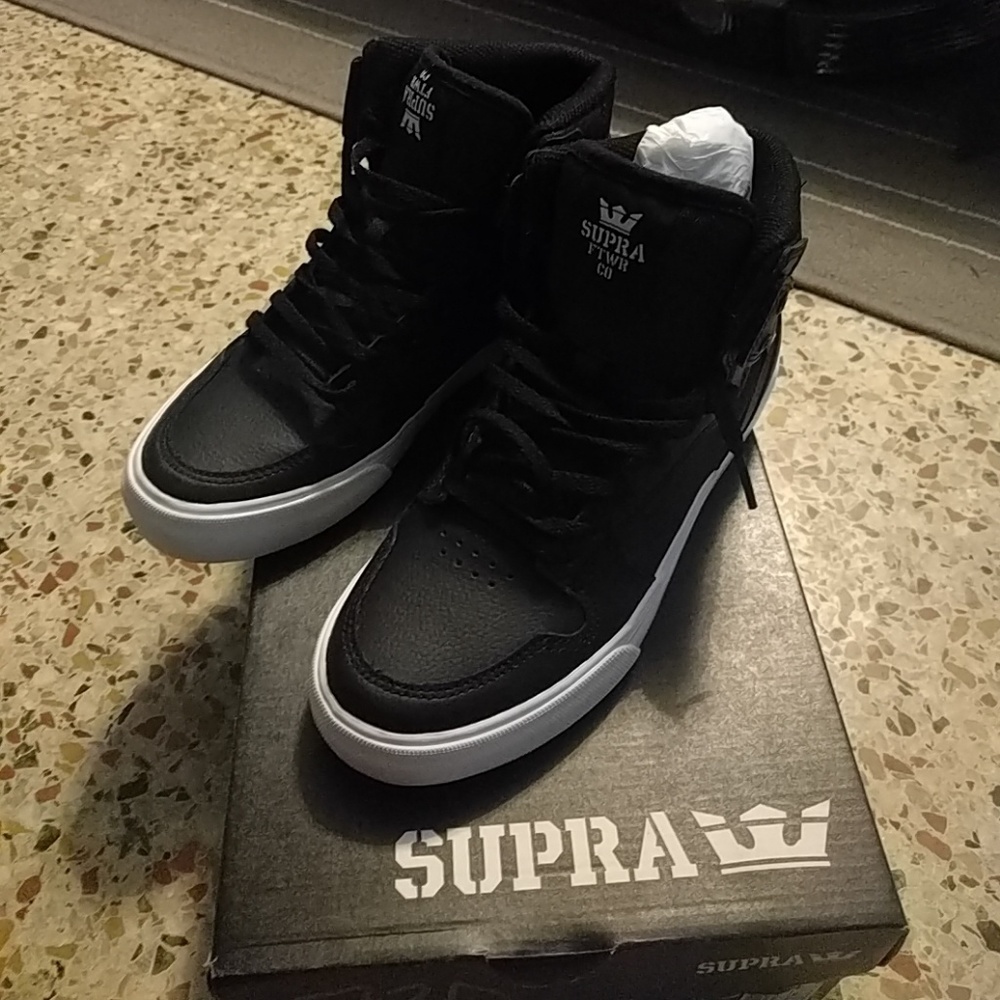 NEW IN BOX Supra Vaider's